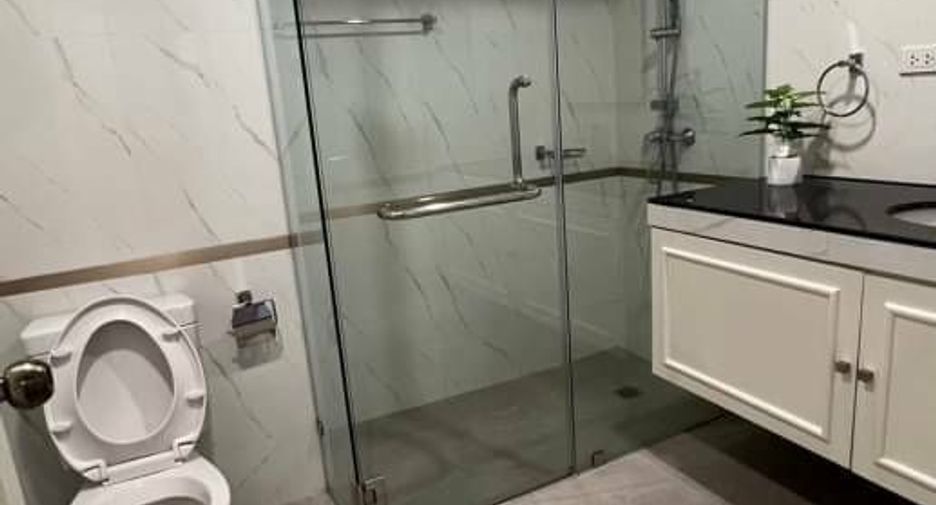 Apartment zur Miete mit 2 Zimmer in Khlong Toei, Bangkok