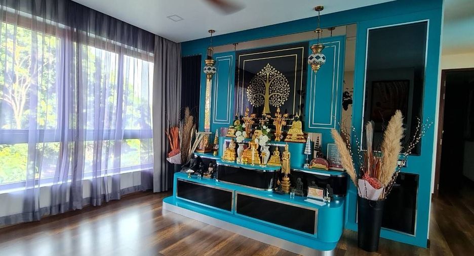 For sale 5 bedrooms house in Mueang Chiang Mai, Chiang Mai