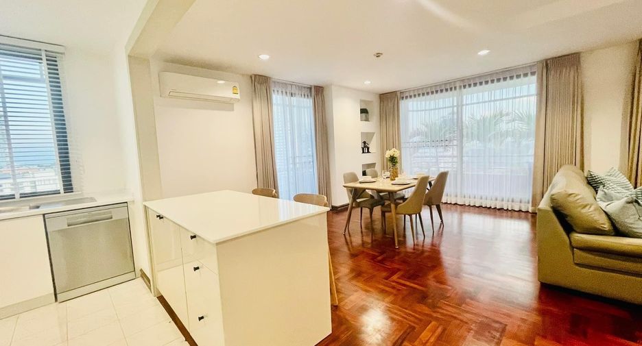 For rent 2 bedrooms condo in Watthana, Bangkok