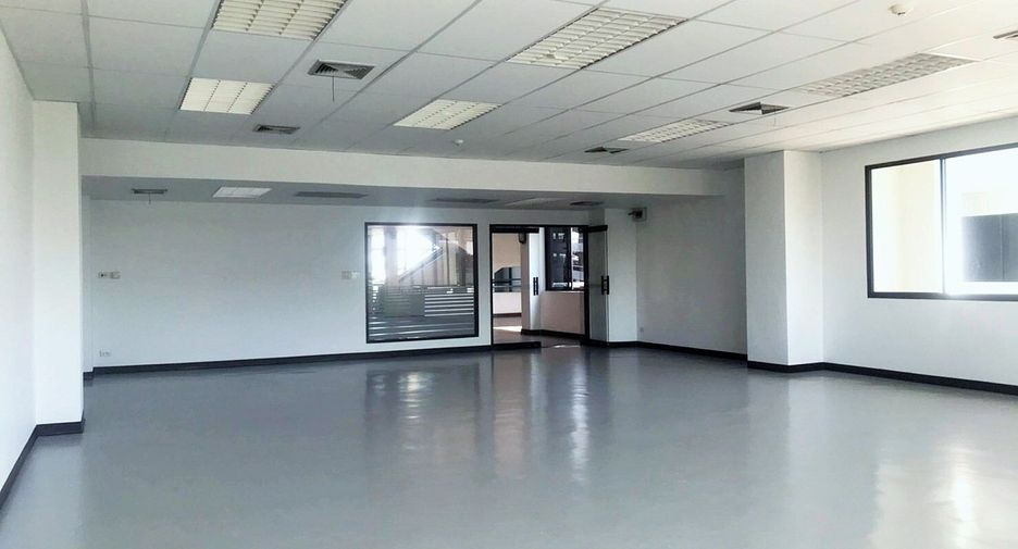 For rent office in Mueang Chiang Mai, Chiang Mai