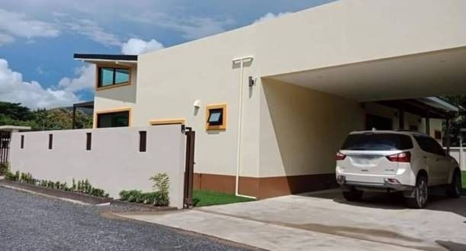 For sale 3 bedrooms villa in Doi Saket, Chiang Mai