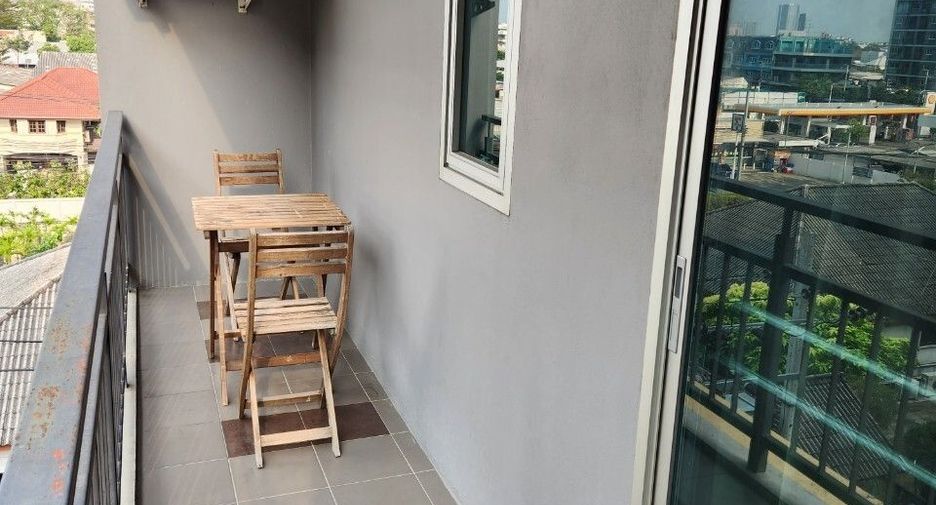 For sale 2 bedrooms condo in Phra Khanong, Bangkok