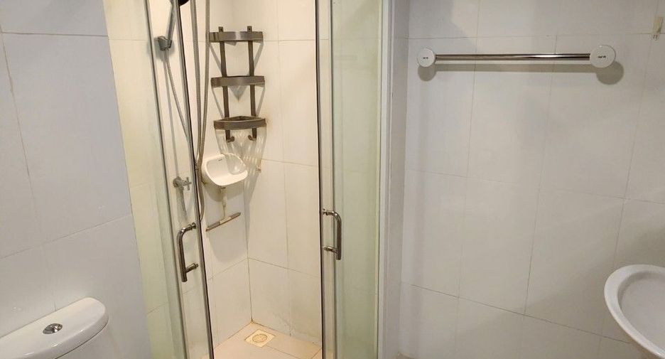 For sale 2 bedrooms condo in Phra Khanong, Bangkok