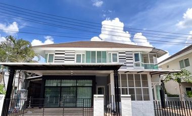 À louer 4 chambres maison à Saraphi, Chiang Mai