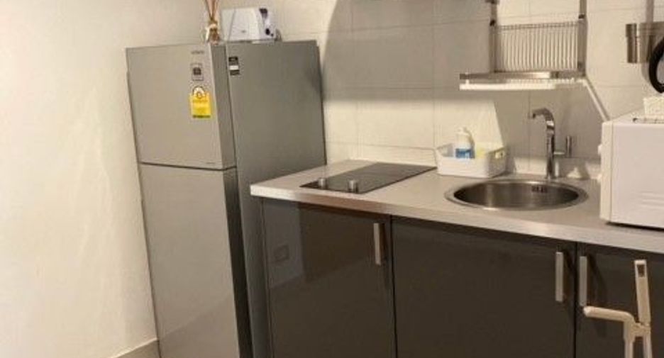 For rent 1 bed condo in Pathum Wan, Bangkok