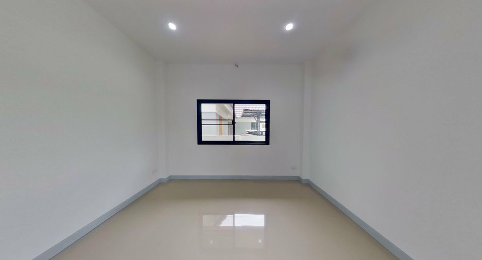 For sale 3 bedrooms house in Saraphi, Chiang Mai