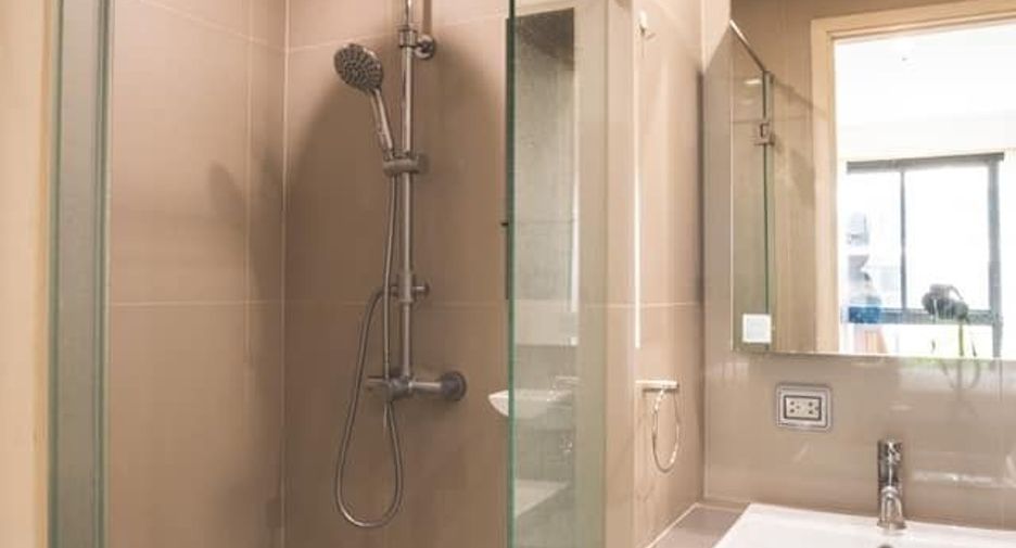 For rent 1 bed condo in Huai Khwang, Bangkok