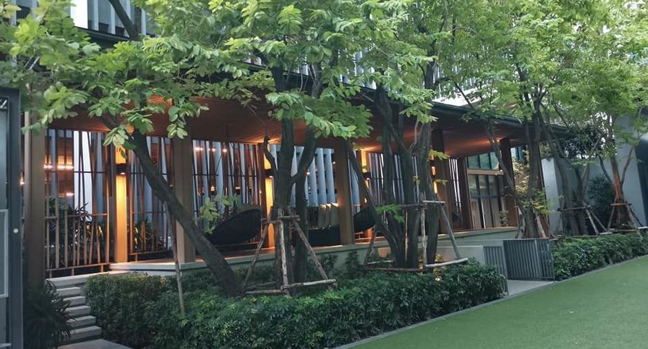 For rent 1 bed condo in Huai Khwang, Bangkok