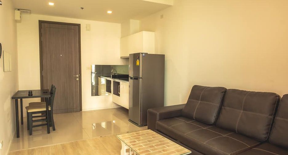 For rent 1 bed condo in Huai Khwang, Bangkok