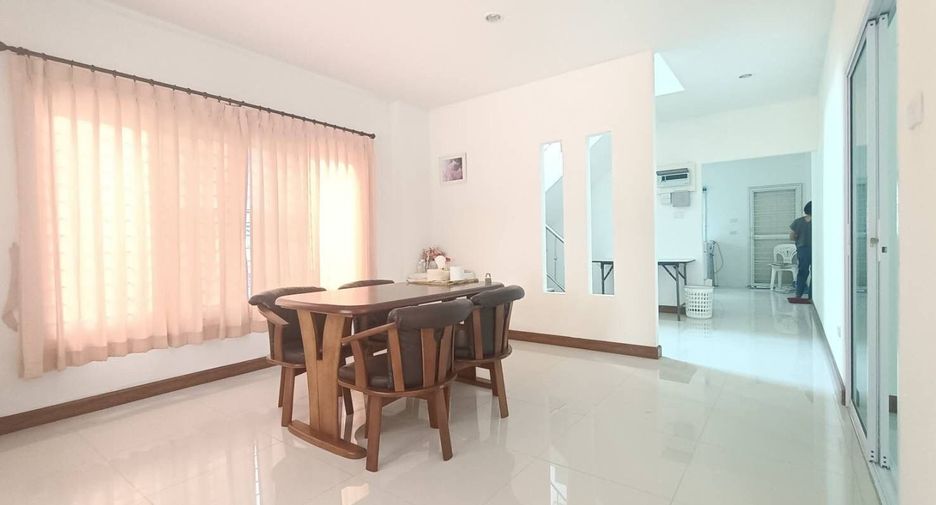 For sale 4 bedrooms house in Hang Dong, Chiang Mai