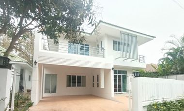 For sale 4 bedrooms house in Hang Dong, Chiang Mai