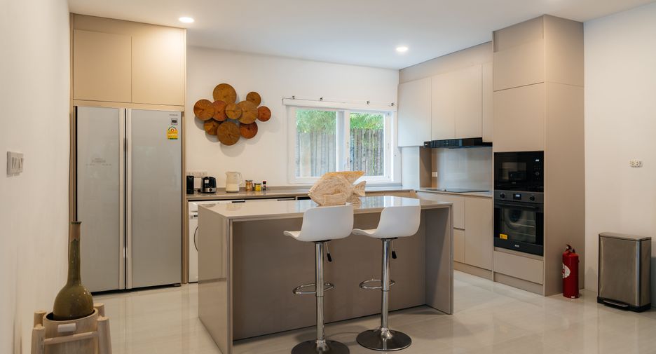 For sale 4 bedrooms villa in Ko Samui, Surat Thani