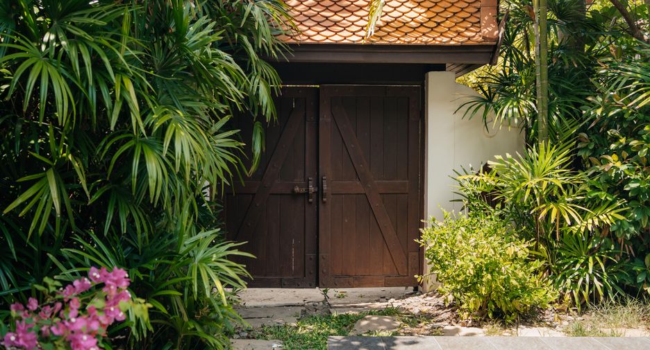 For sale 4 bedrooms villa in Ko Samui, Surat Thani