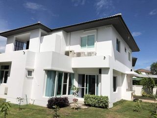 For sale 5 bedrooms house in Mueang Chiang Mai, Chiang Mai