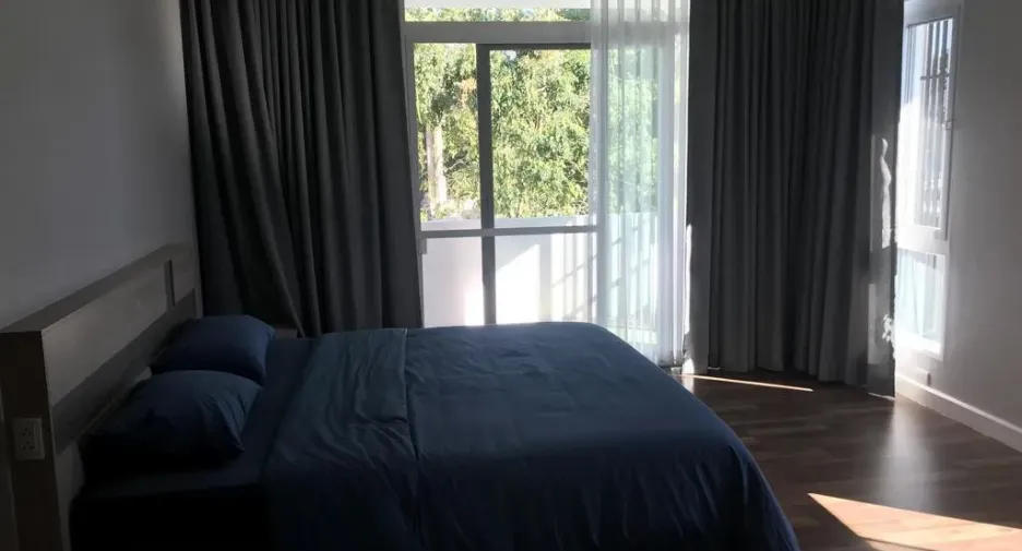For sale 5 bedrooms house in Mueang Chiang Mai, Chiang Mai