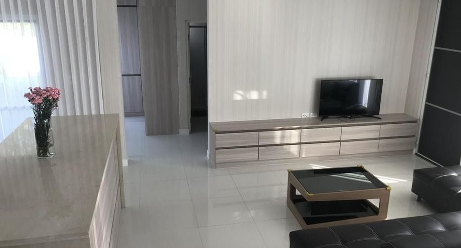 For sale 5 bedrooms house in Mueang Chiang Mai, Chiang Mai