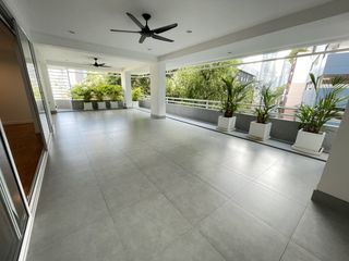 Apartment zur Miete mit 3 Zimmer in Watthana, Bangkok
