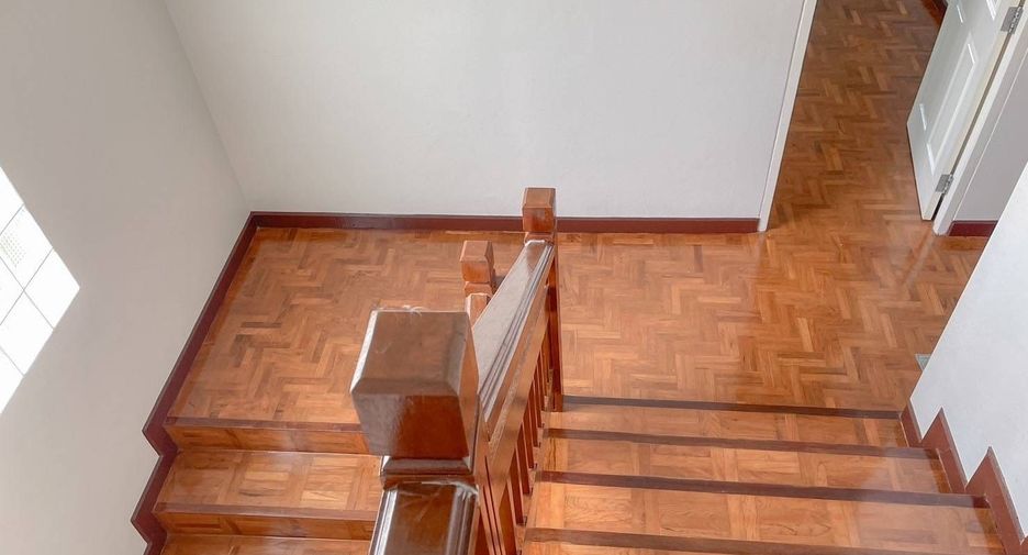 出售 4 卧室 独立屋 在 Hang Dong, Chiang Mai