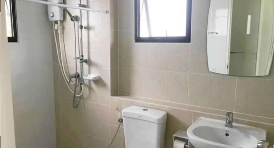 For rent 4 bedrooms house in San Sai, Chiang Mai
