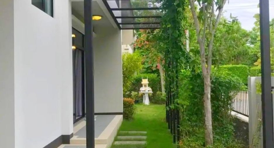 For rent 4 bedrooms house in San Sai, Chiang Mai