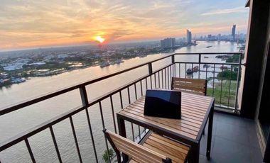 For rent 2 bedrooms condo in Yan Nawa, Bangkok