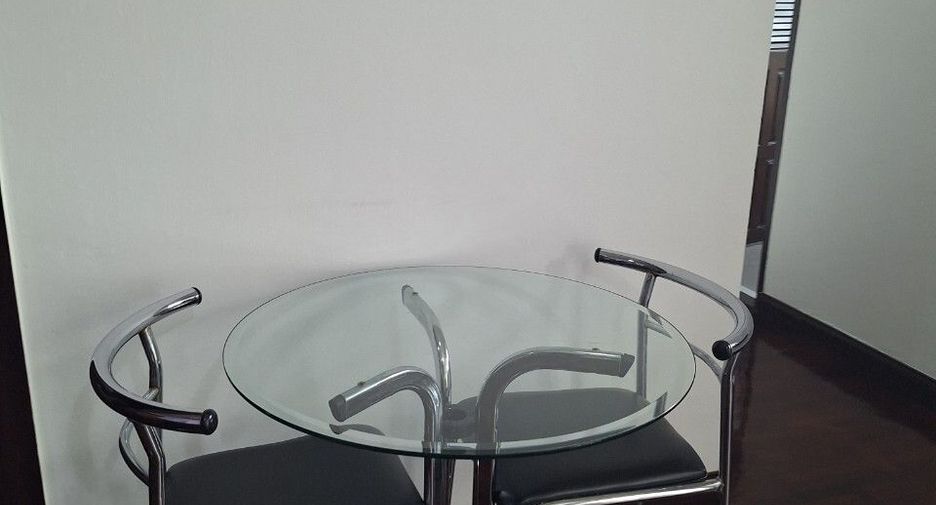 Apartamento en alquiler de 1 habitaciones en Watthana, Bangkok
