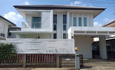Haus zum Kauf mit 3 Zimmer in Saraphi, Chiang Mai
