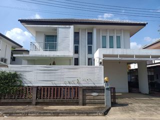 For sale 3 bedrooms house in Saraphi, Chiang Mai