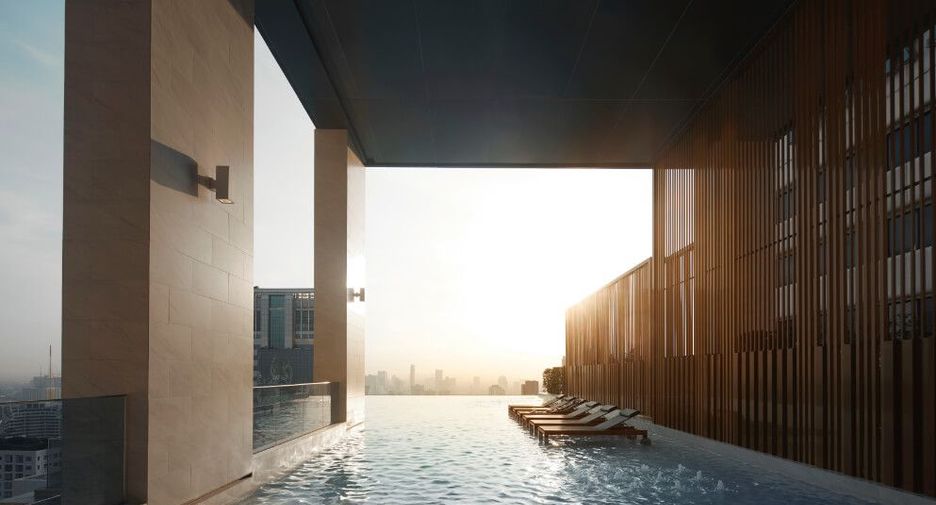 For rent 2 bedrooms condo in Watthana, Bangkok