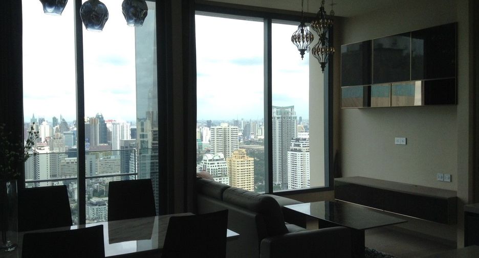 For rent 2 bedrooms condo in Watthana, Bangkok