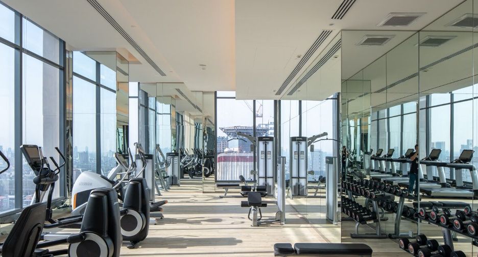 For rent 2 bedrooms condo in Watthana, Bangkok