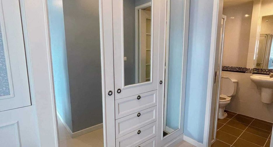 For sale and for rent 2 bedrooms condo in Mueang Samut Prakan, Samut Prakan