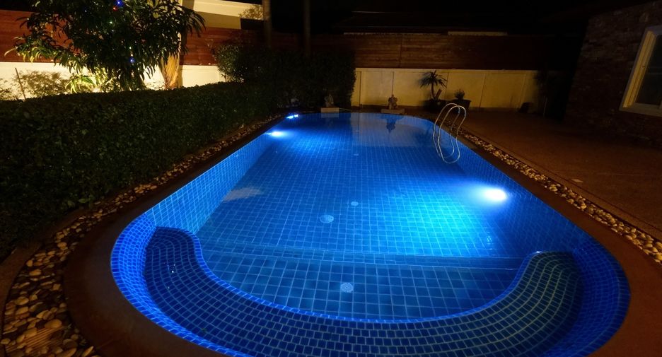 Villa en venta y en alquiler de 3 habitaciones en Mueang Phuket, Phuket