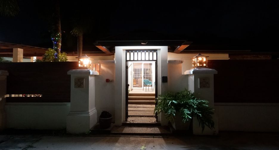Villa en venta y en alquiler de 3 habitaciones en Mueang Phuket, Phuket