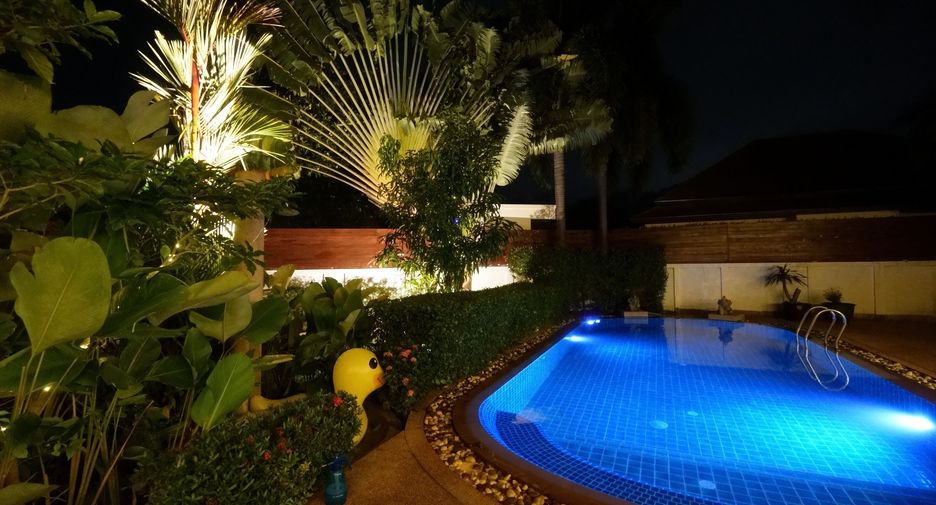Villa en venta y en alquiler de 3 habitaciones en Mueang Phuket, Phuket