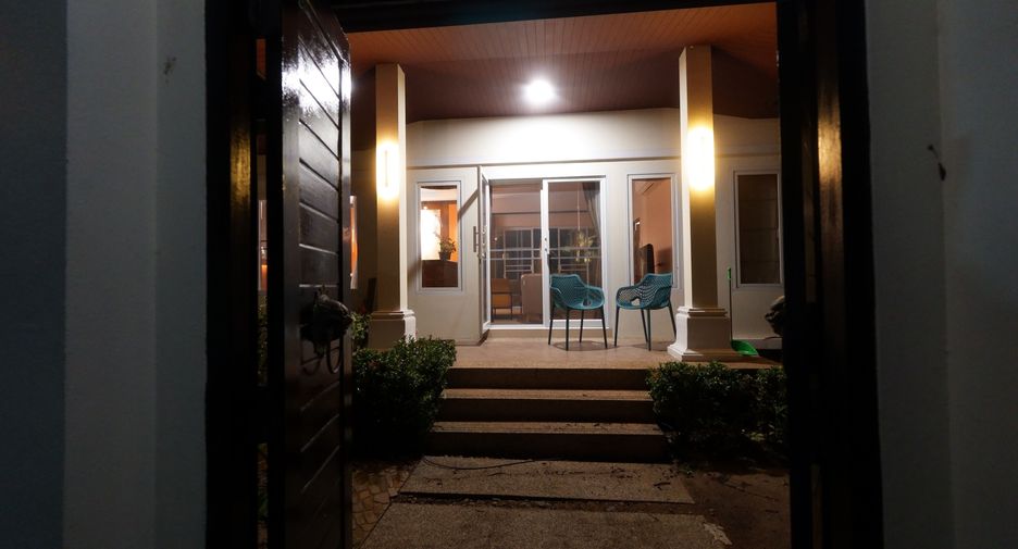 Villa en venta y en alquiler de 3 habitaciones en Mueang Phuket, Phuket