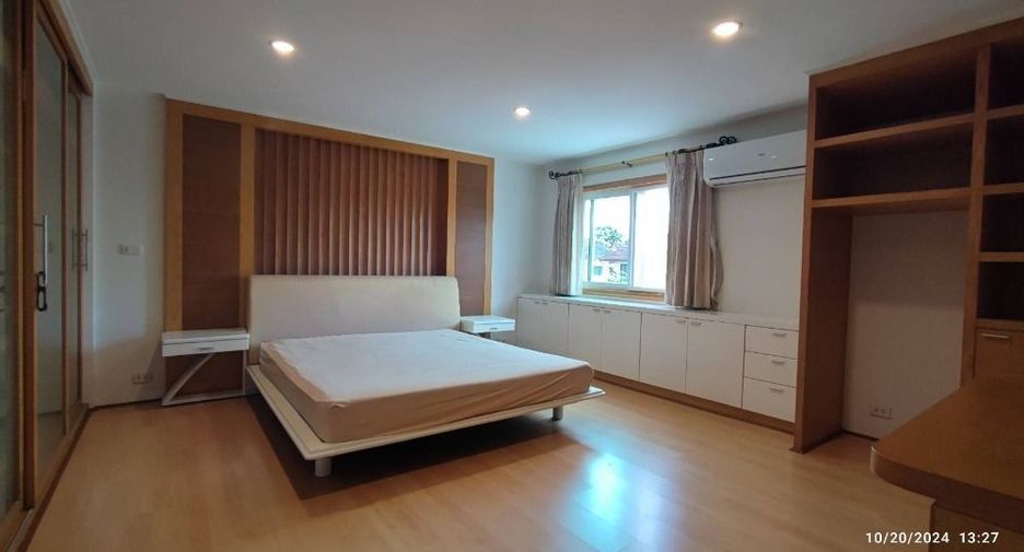 Casa en alquiler de 4 habitaciones en Saphan Sung, Bangkok