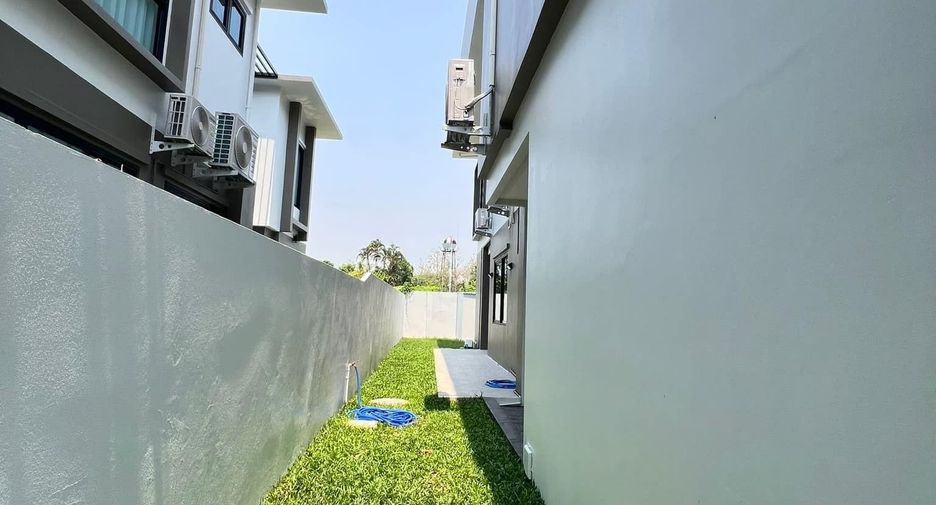 For sale and for rent 4 bedrooms villa in Mueang Chiang Mai, Chiang Mai