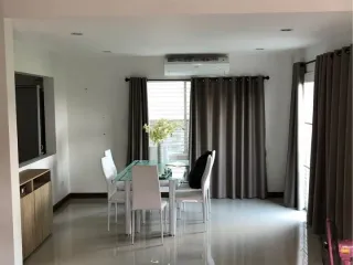 出售 3 卧室 独立屋 在 San Kamphaeng, Chiang Mai