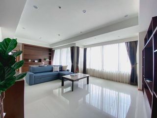 Condo en alquiler de 2 habitaciones en Khlong Toei, Bangkok
