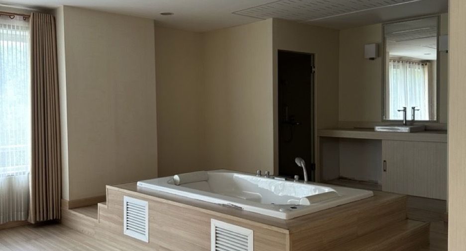 For rent office in Mueang Chiang Mai, Chiang Mai