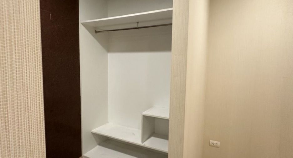 For rent office in Mueang Chiang Mai, Chiang Mai