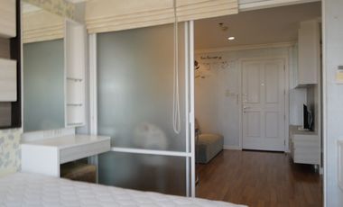 Wohnung zur Miete mit 1 Zimmer in Huai Khwang, Bangkok