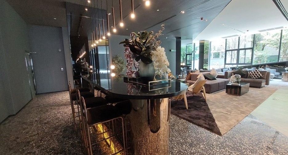 For rent 1 bed condo in Bang Rak, Bangkok