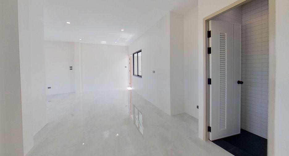 Casa adosada en venta de 3 habitaciones en Hang Dong, Chiang Mai