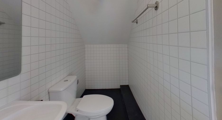Casa adosada en venta de 3 habitaciones en Hang Dong, Chiang Mai