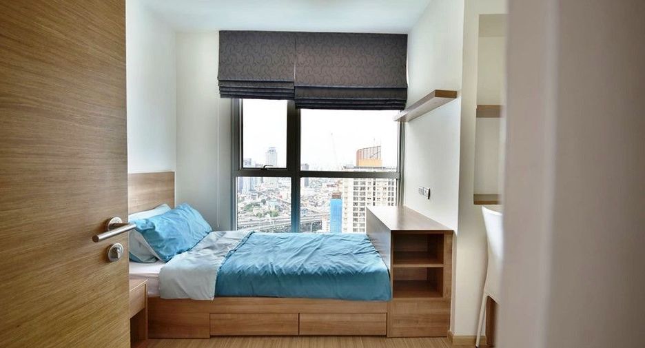 For sale 2 bedrooms condo in Phra Khanong, Bangkok
