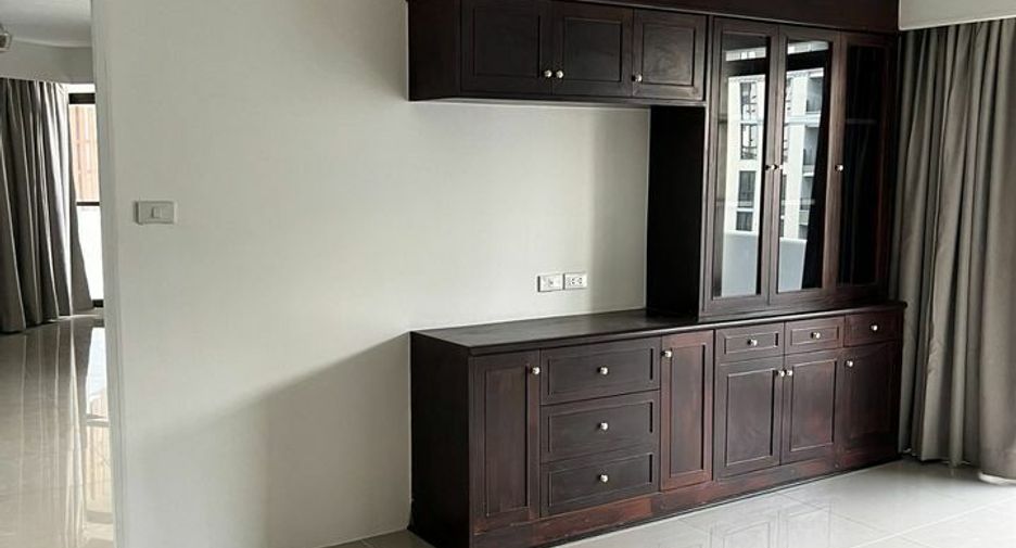 Wohnung zur Miete mit 2 Zimmer in Watthana, Bangkok