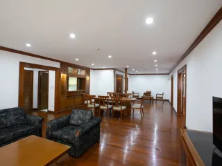 For rent 3 ベッドルーム condo in Watthana, Bangkok