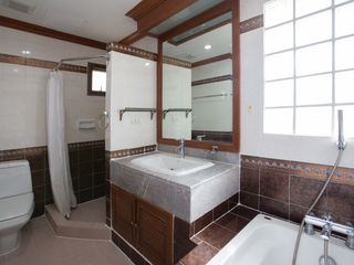 For rent 3 ベッドルーム condo in Watthana, Bangkok